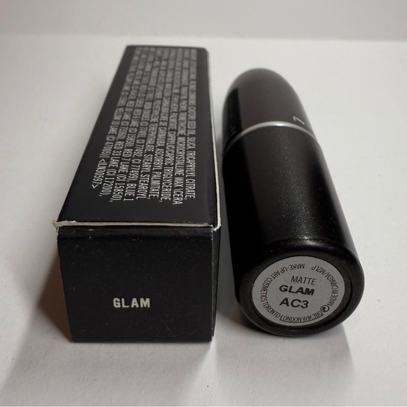 MAC Cosmetics Glam Matte Finish - Picture 4 of 4